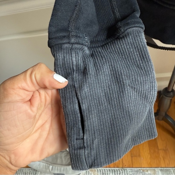 LULULEMON Full Zip Scuba Hoodie Hooded Jacket Heavy Black size 6 - Picture 6 of 6